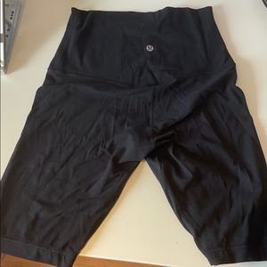 Black lululemon biker shorts